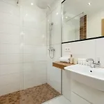 Klimatyzowany Z Balkonem I Przestrzenia Do Pracy Lokalizacja Blisko Wisly By Renters * Cracóvia