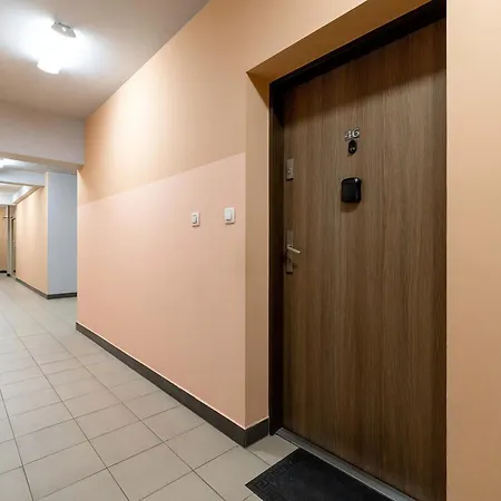 Διαμέρισμα Klimatyzowany Z Balkonem I Przestrzenia Do Pracy Lokalizacja Blisko Wisly By Renters Krasków